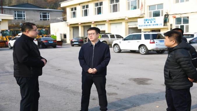 郑树一调研检查秸秆禁烧管控、清雪准备、项目建设及供暖保障工作